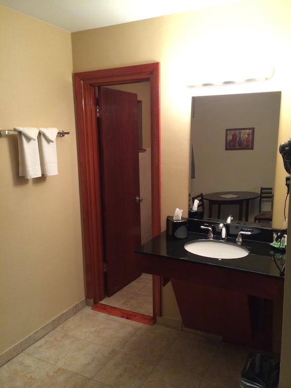 Pacer Inn & Suites Motel Delaware Værelse billede